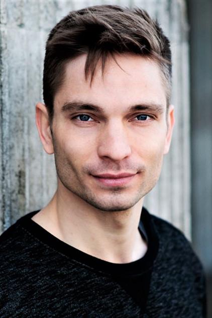 Lukas Steltner - Actor Profile Photo