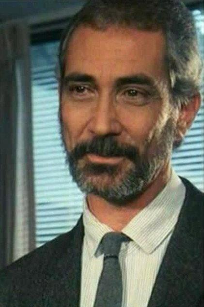 César Olmos - Actor Profile Photo