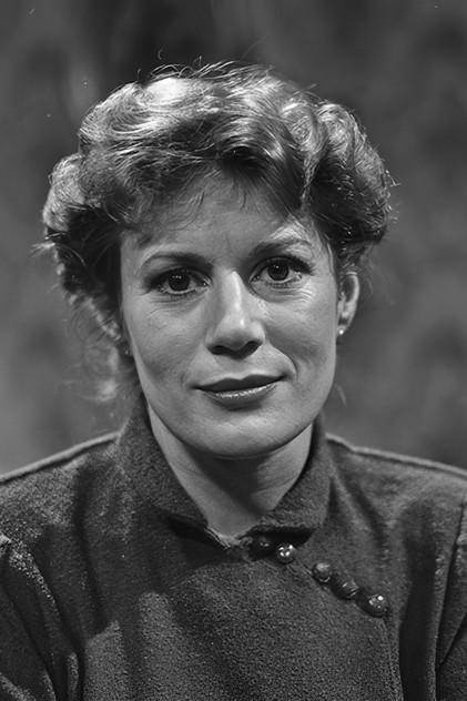 Edda Barends - Actor Profile Photo