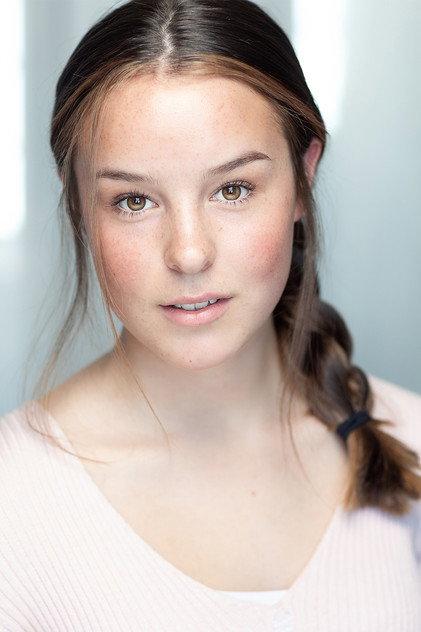 Hannah Saxby - Actor Profile Photo