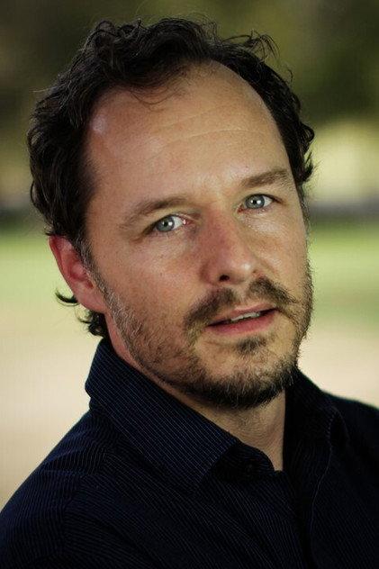 Cris Cunningham - Actor Profile Photo