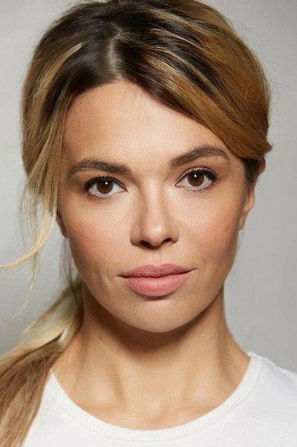 Karina Zvereva - Actor Profile Photo