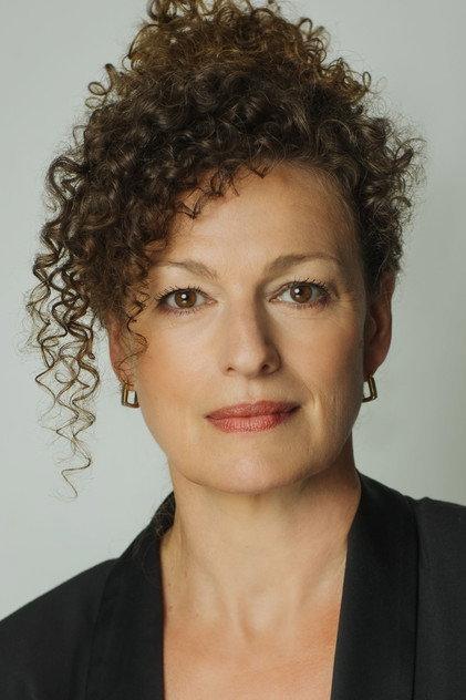 Jennifer Lines - Actor Profile Photo