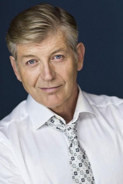 Greg Ellwand - Actor Profile Photo