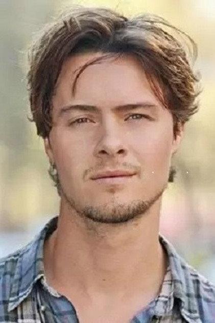 Simon Miller - Actor Profile Photo