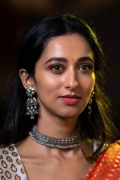 Radhika Narayan - Actor Profile Photo