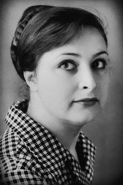 Emiliya Sudakova - Actor Profile Photo