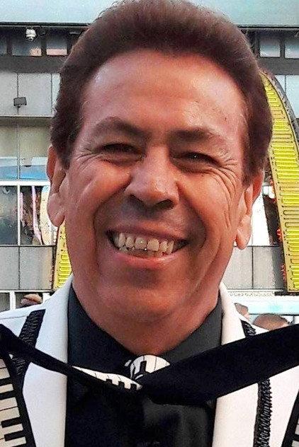 Alex del Castillo - Actor Profile Photo