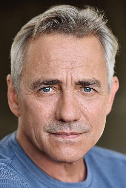 Alex McArthur - Actor Profile Photo