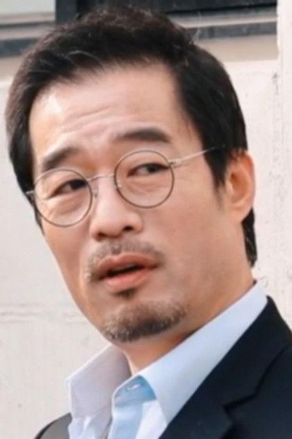 Sin Seong-hoon - Actor Profile Photo