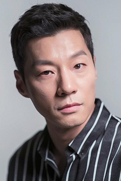 Lee Chun-hee - Actor Profile Photo