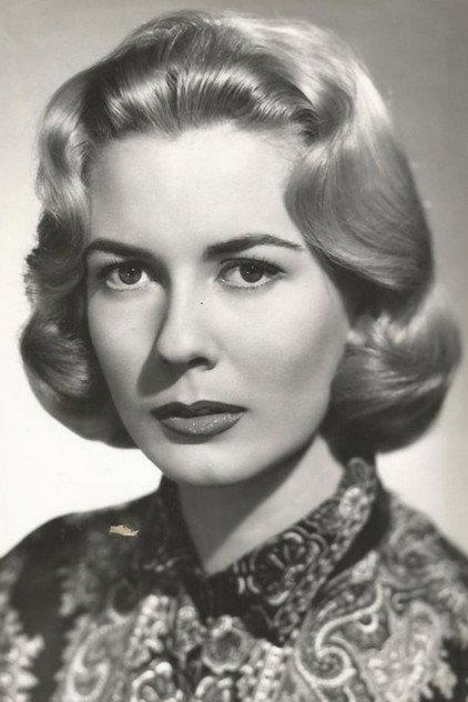 Emma Danieli - Actor Profile Photo