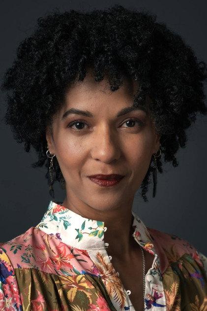 Liande Valentyn - Actor Profile Photo