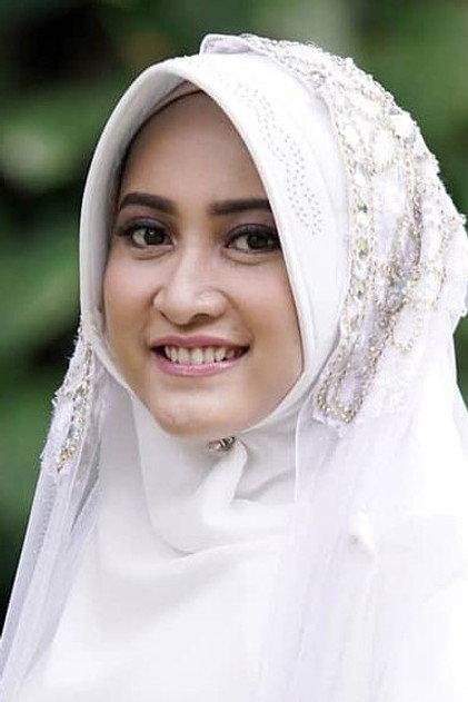 Meyda Sefira - Actor Profile Photo