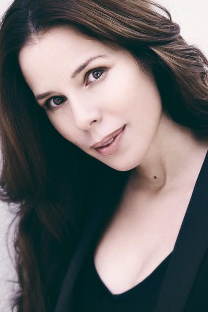 Athenea Mata - Actor Profile Photo