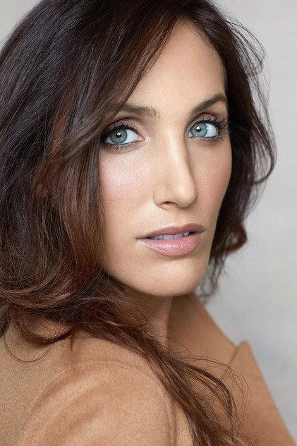 Brooke Hutton - Actor Profile Photo