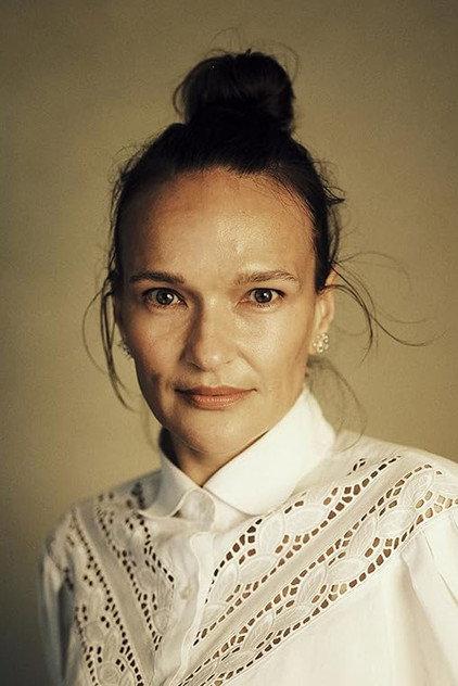 Iringó Réti - Actor Profile Photo