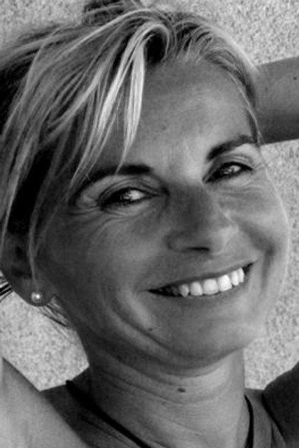 Véronique Delclos - Actor Profile Photo