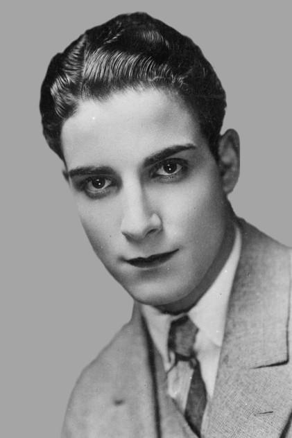 Raymond Keane - Actor Profile Photo