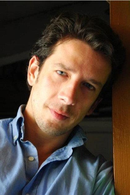 Alex de Porrata - Actor Profile Photo