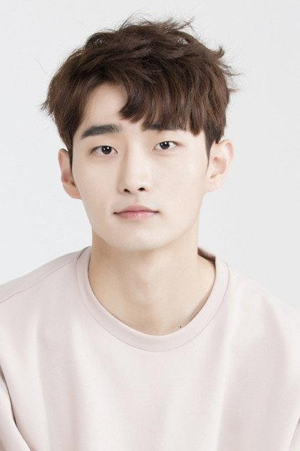 Shin Kang-Woo - Actor Profile Photo