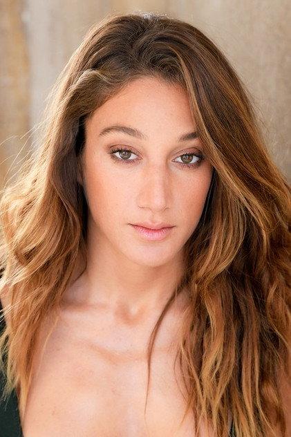 Gaya Verneuil - Actor Profile Photo