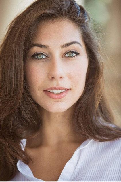 Daniela Delle Cave - Actor Profile Photo
