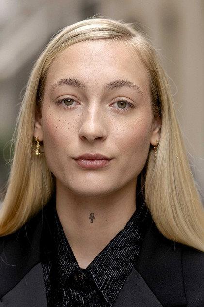 Stien den Hollander - Actor Profile Photo