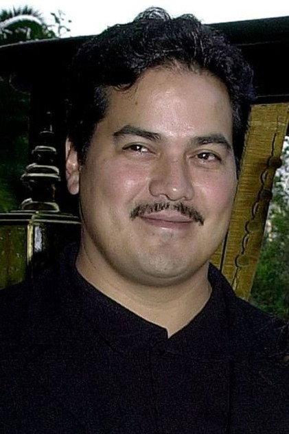 Robert Lujan - Actor Profile Photo