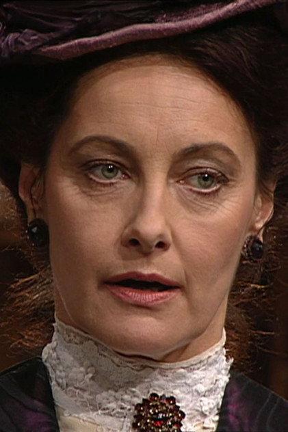 Angelika Auer - Actor Profile Photo