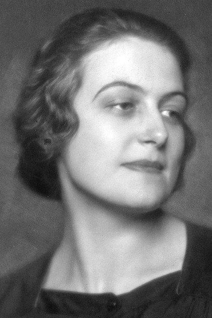 Anneliese Halbe - Actor Profile Photo