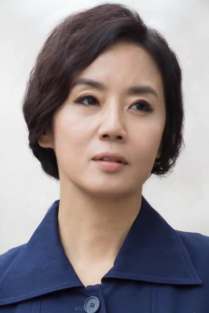 Jo Kyung-sook - Actor Profile Photo