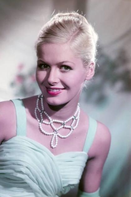 Gudula Blau - Actor Profile Photo