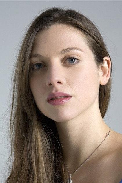 Pénélope-Rose Lévèque - Actor Profile Photo