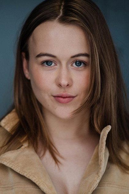 Olive Weeks - Actor Profile Photo
