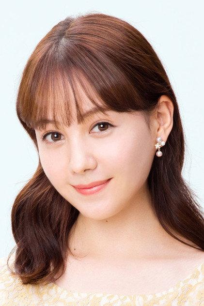 Reina Triendl - Actor Profile Photo