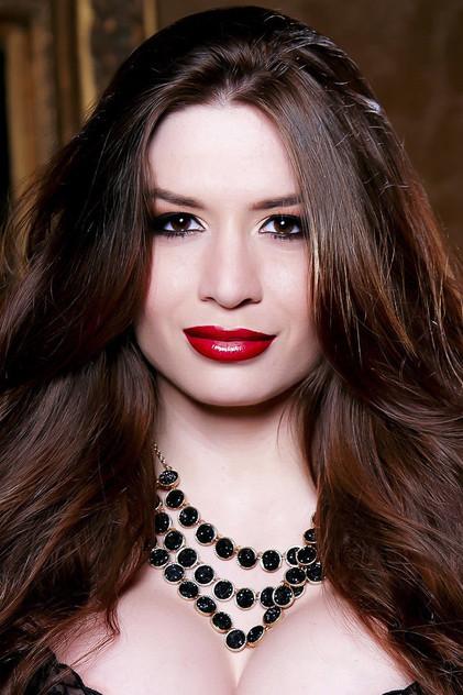 Veronica Vain - Actor Profile Photo
