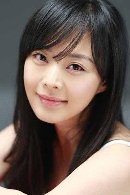 Kim Young-Ae - Actor Profile Photo