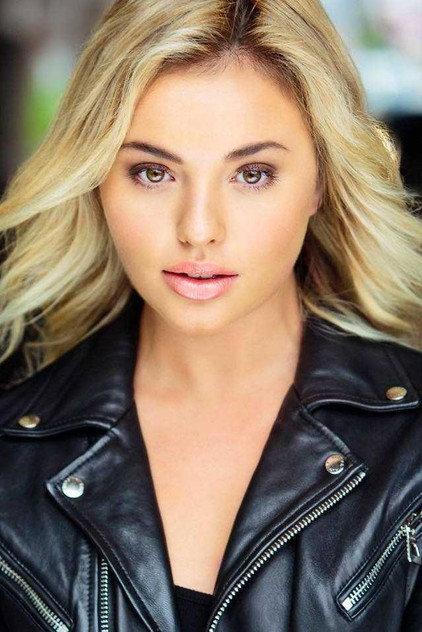Victoria Baldesarra - Actor Profile Photo