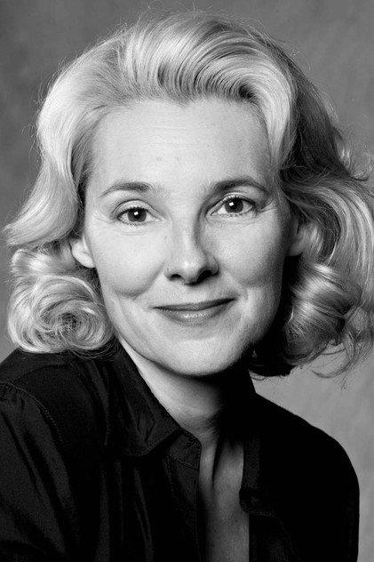 Rona Waddington - Actor Profile Photo