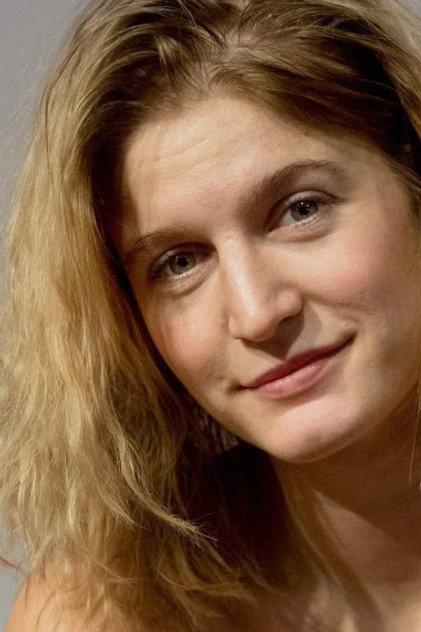 Eszter Földes - Actor Profile Photo