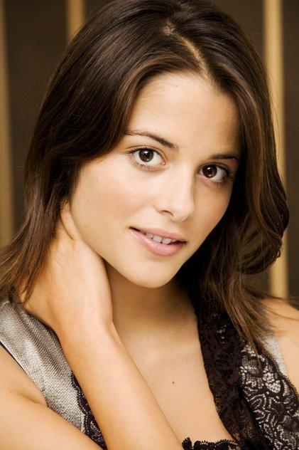 Stephanie Leonidas - Actor Profile Photo
