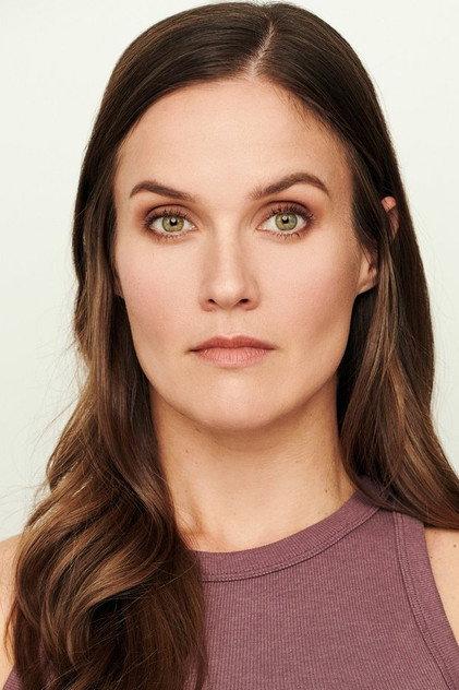 Elizabeth Schmitz - Actor Profile Photo