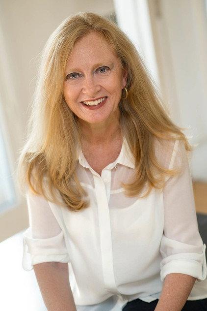 Katia Chapoutier - Actor Profile Photo