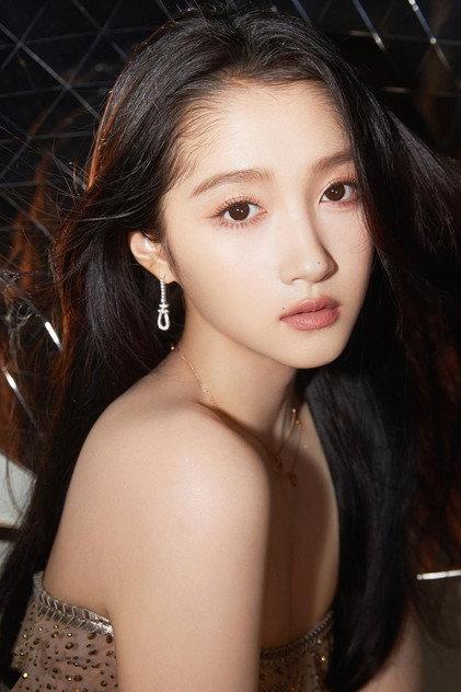Guan Xiaotong - Actor Profile Photo