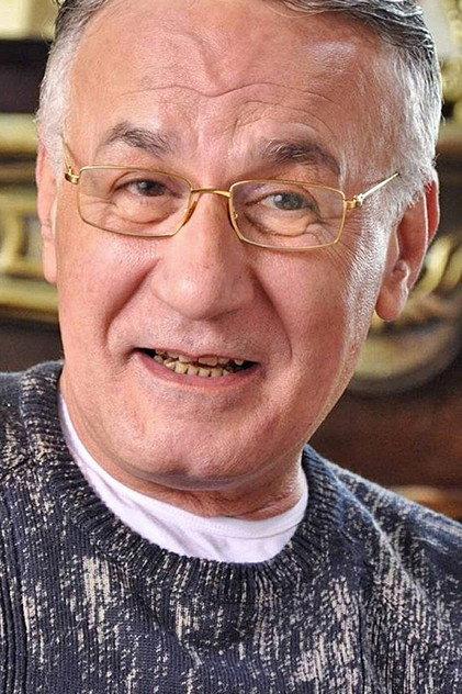 Ezzat Abu Ouf - Actor Profile Photo