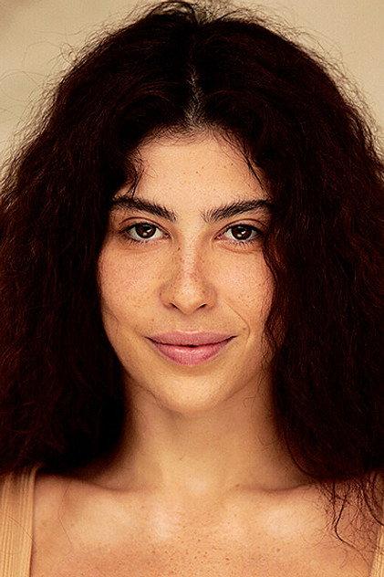 Bruna Massarelli - Actor Profile Photo