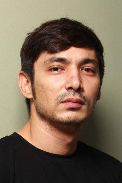 Abimana Aryasatya - Actor Profile Photo