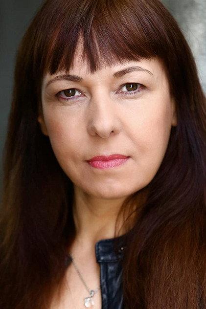 Sara Dee - Actor Profile Photo