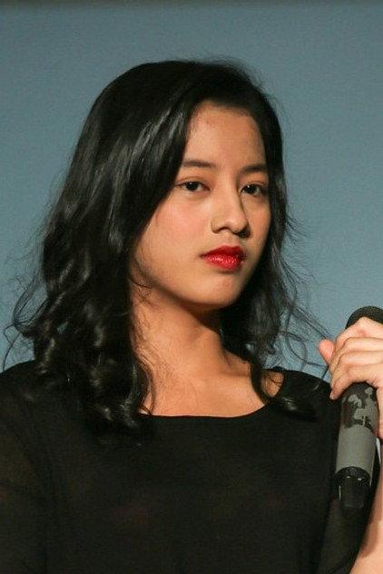 Novinta Dhini - Actor Profile Photo